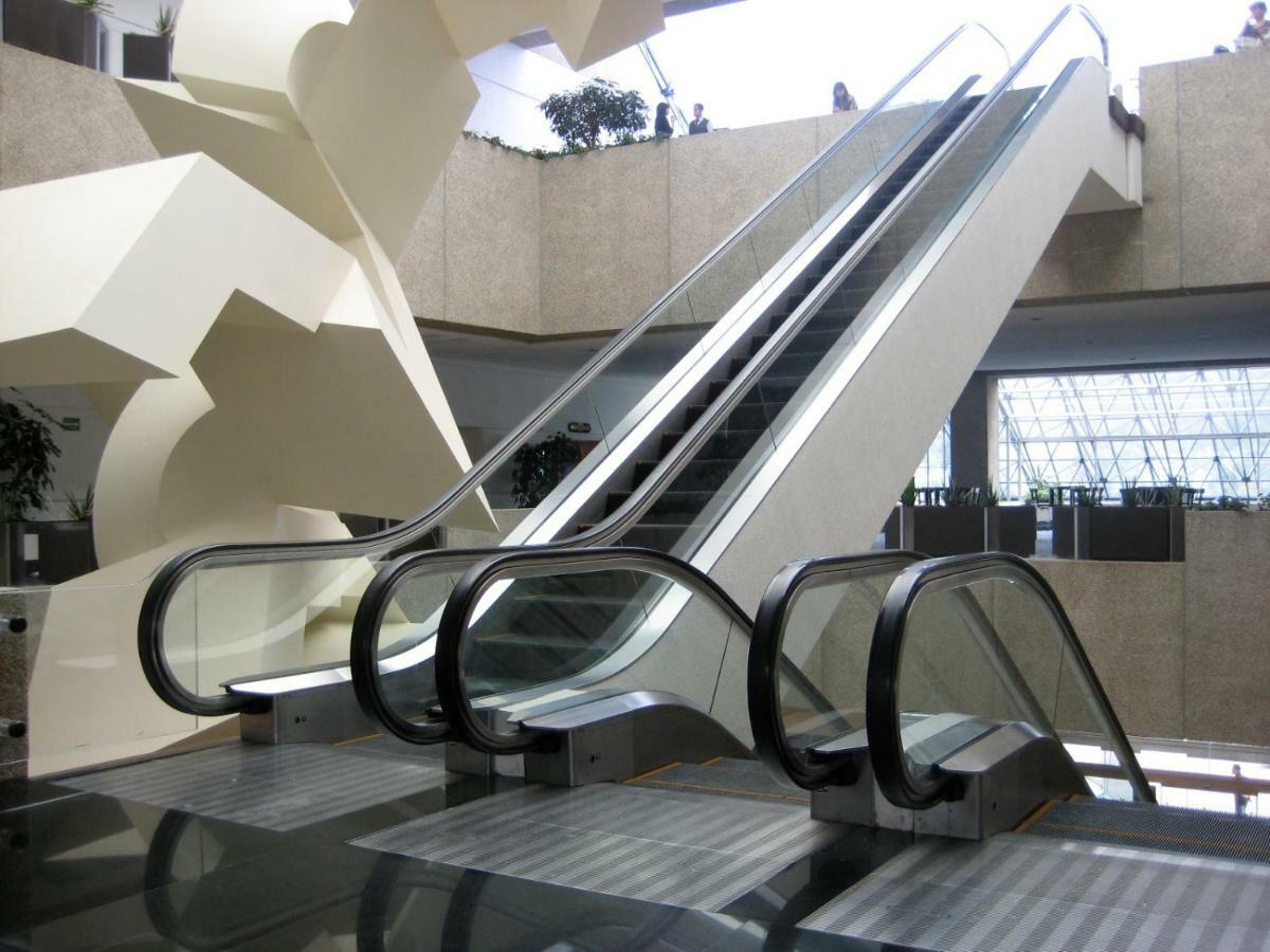 Royal Pedregal Hotel Мексико Сити Екстериор снимка Escalators at the National Gallery of Scotland